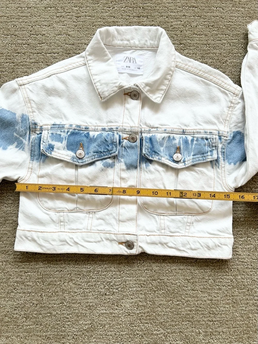 Zara White Distressed TieDye Cropped Denim Jean Jacket Buttons Pockets Size 9/10